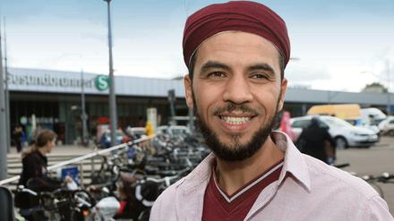 Abdul Adhim Kamouss, 38, vor dem Bahnhof Gesundbrunnen. 