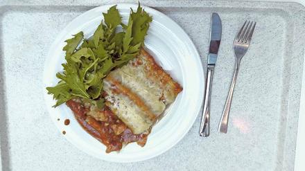 Kosten 4,20 Euro: Gratinierte Mozzarella-Spinat-Cannelloni. 