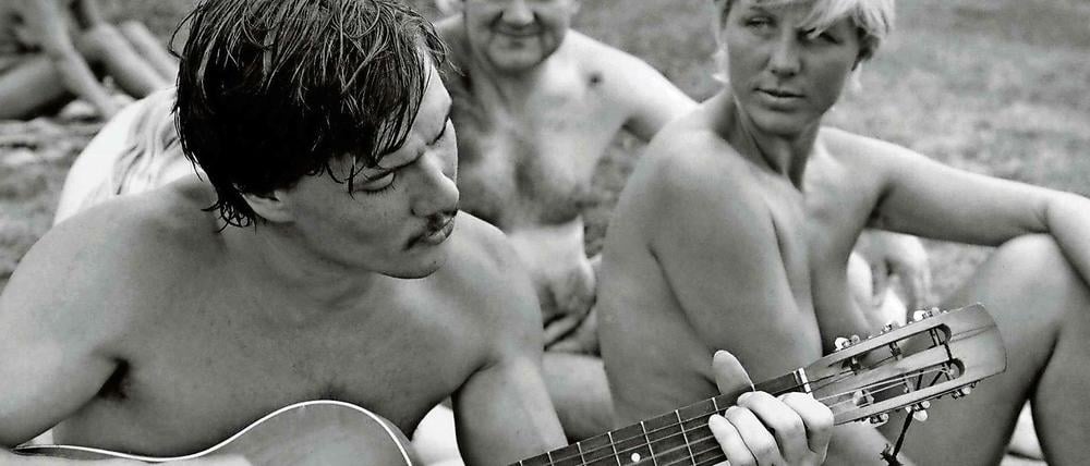 Kleine Freiheiten: Ein Nacktbadestrand in Leipzig, um 1980.
