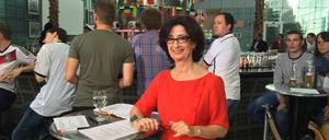 Natalie Licard als Co-Moderatorin beim "Doppelpass" auf Sport1