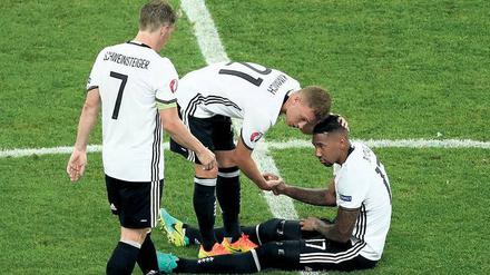 Sitzriese. Jerome Boateng
