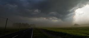 Für Berlin und Brandenburg gibt es eine Sturmwarnung.