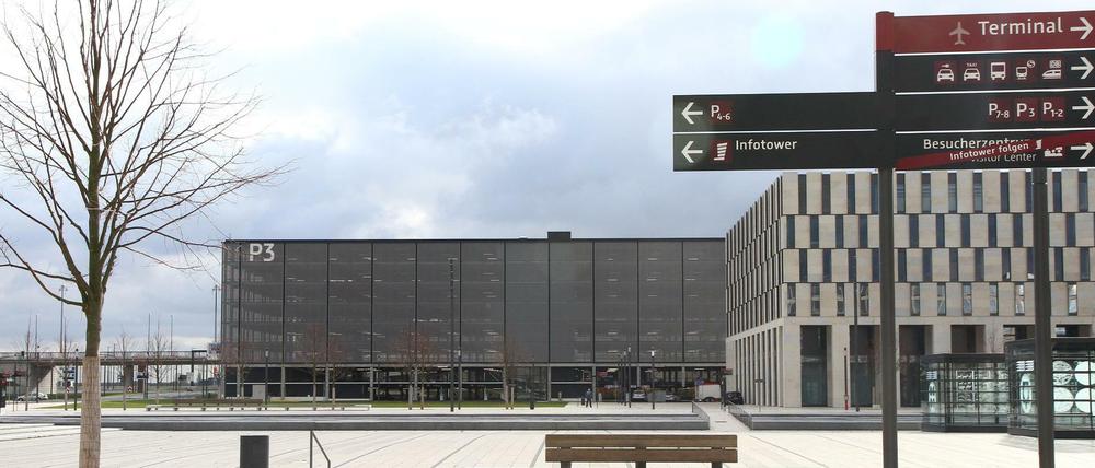 Das Parkhaus P3 (links im Bild) ist eröffnet.