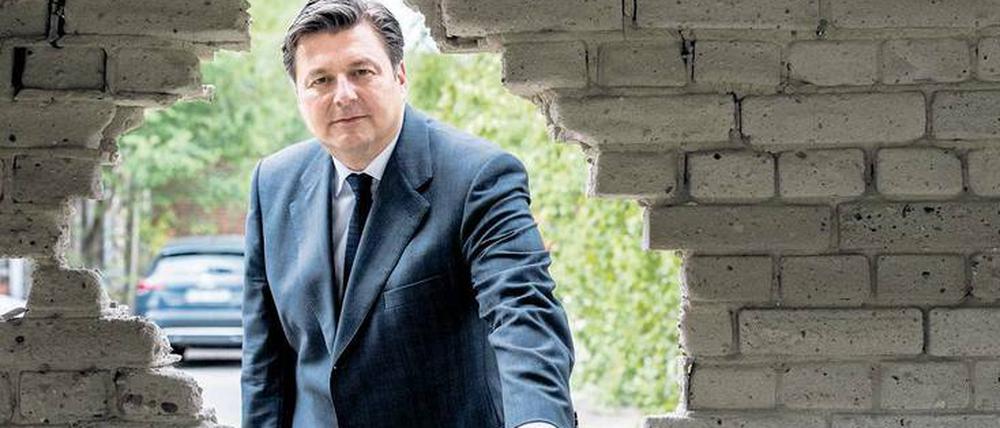 Bausenator Andreas Geisel verzichtet auf die vorgeschriebenen Wohnungen am Leipziger Platz, damit es dort nicht beim „Status Quo eines Werbeplakats“ bleibt. 