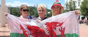 Walisische Fans bei der EM. Wales als letzter Underdog im Turnier.
