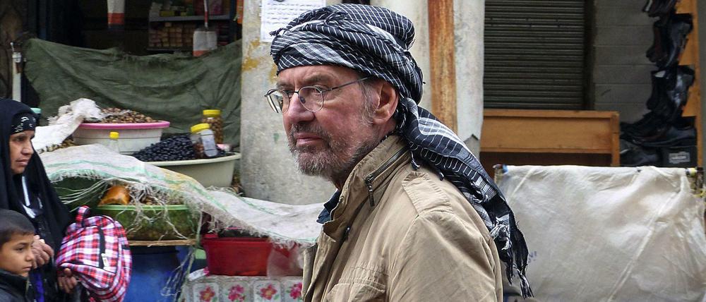 Als CDU-Bundestagsabgeordneter wurde Jürgen Todenhöfer der rechten Stahlhelm-Fraktion zugerechnet. Jetzt trägt er Kopftuch