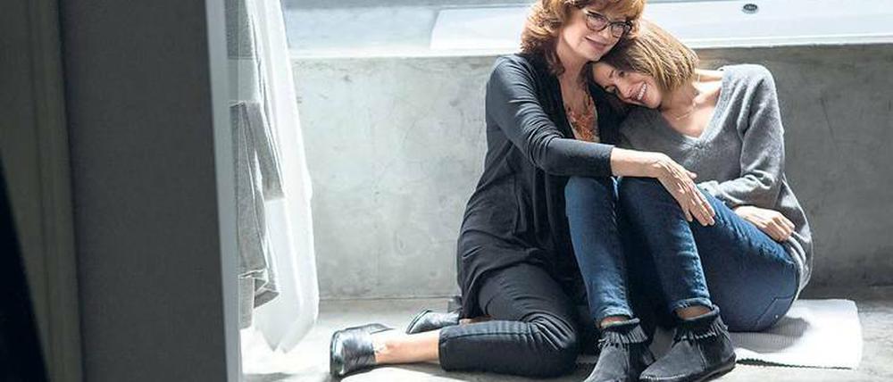 Nur wir zwei. Witwe Marnie (Susan Sarandon) und ihre Tochter Lori (Rose Byrne). 
