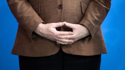 Geste der Macht. Die Merkel-Raute der Bundeskanzlerin werten Beobachter als Symbol der souveränen Besonnenheit.