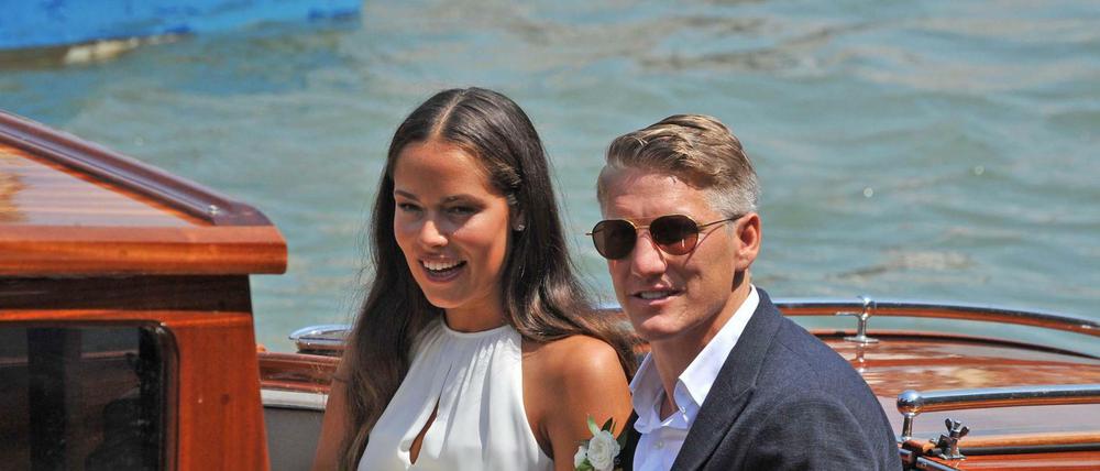 Ana Ivanovic und Bastian Schweinsteiger kurz nach ihrer Hochzeit in Venedig.