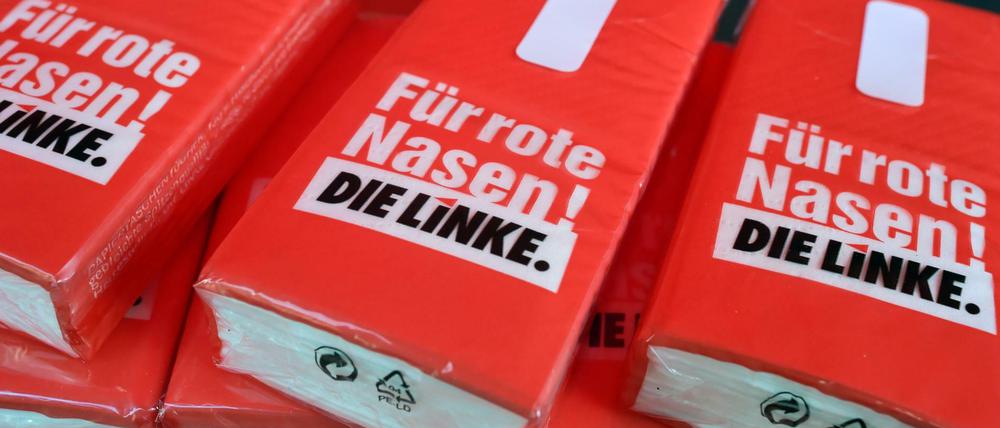 Werbe-Taschentücher der Linkspartei.