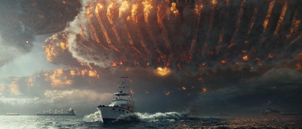 Liegende Untertasse. Das Alien-Raumschiff, 5000 Kilometer im Durchmesser, verdunkelt den Atlantik.