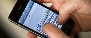 Wem per sms ein Gutschein versprochen wird, sollte vorsichtig sein. Sehr wahrscheinlich will da gerade jemand Daten klauen.