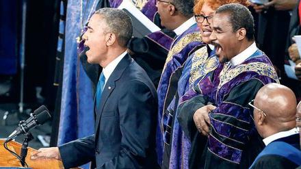 Juni 2015. Obama gedachte der Opfer in Charleston mit einem Song.