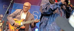 Superband. Tony Allen, Ernest Ranglin (Mitte) und Courtney Pine spielen beim Auftakt des Festivals "Wassermusik: Die andere Karibik" im Haus der Kulturen der Welt.
