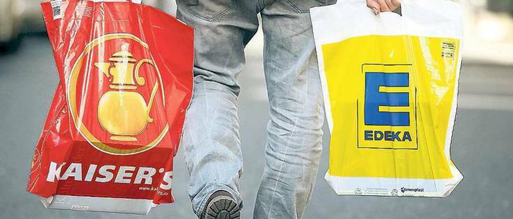 Ein Düsseldorfer Gericht hat die Ministererlaubnis für die Fusion von Edeka mit Tengelmann gestoppt.