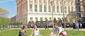 Historisches Ambiente. Der Campus der Uni Potsdam am Neuen Palais.