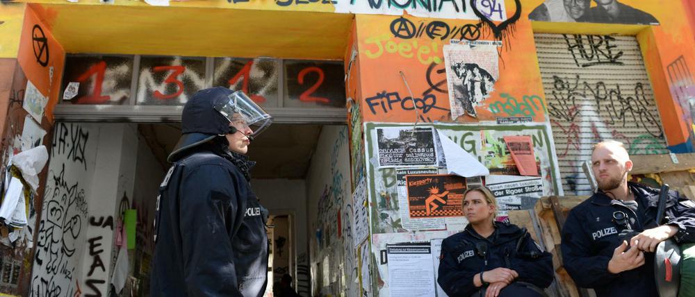 Schwer bewacht: Die Rigaer Straße 94.