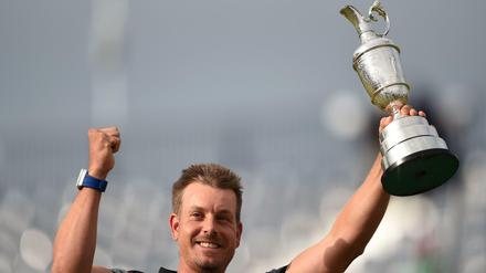 Henrik Stenson mit der begehrten Weinkaraffe der British Open.