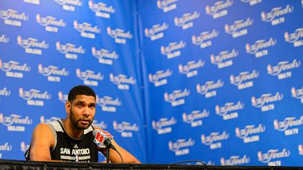 Mit 40 ist Schluss: Tim Duncan beendet nach 19 Profi-Jahren und fünf Meistertiteln mit den San Antonio Spurs seine Karriere.