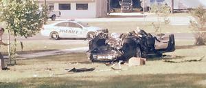 Ein autonom fahrendes Fahrzeug war in diesen tödlichen Unfall mit einem Lkw verwickelt - der Fahrer starb. 