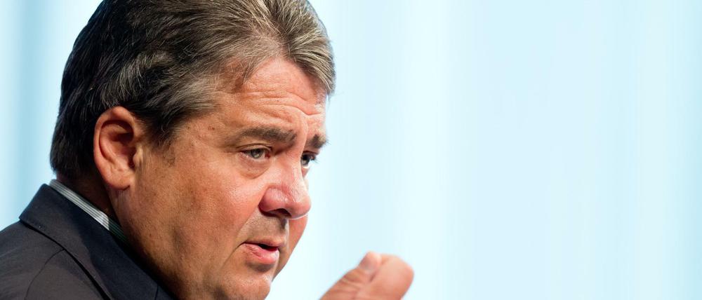 Wirtschaftsminister Sigmar Gabriel will EU-weit mehr Geld ausgeben, um soziale Ungerechtigkeiten zu bekämpfen. 