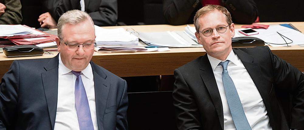 Im Umfragetief: Berlins Innensenator Frank Henkel (CDU, links) und der Regierende Bürgermeister Michael Müller (SPD).