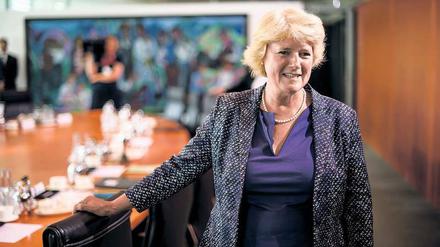 Vertraut mit Merkel und mit Schäuble. Kulturstaatsministerin Monika Grütters bei einer der wöchentlichen Kabinettssitzungen. 