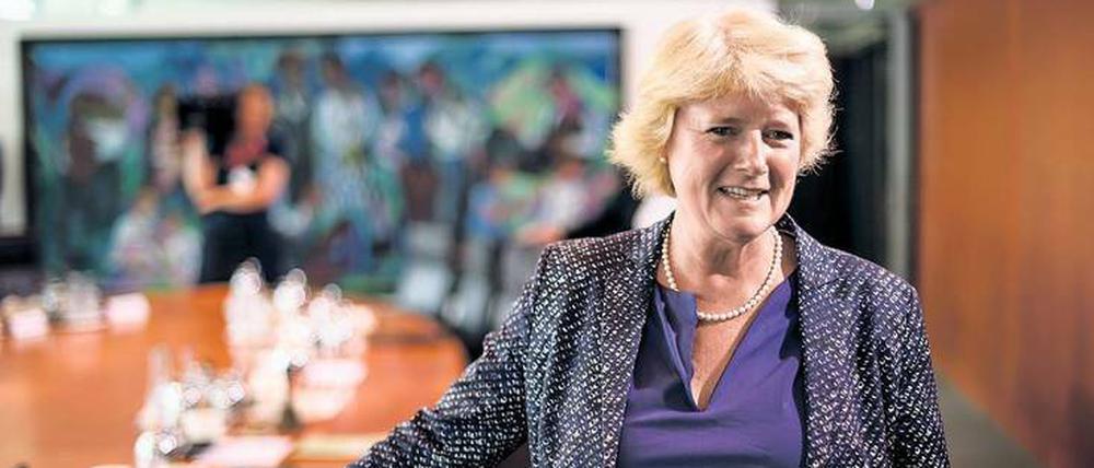 Vertraut mit Merkel und mit Schäuble. Kulturstaatsministerin Monika Grütters bei einer der wöchentlichen Kabinettssitzungen.