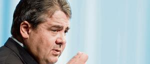 Der mögliche Kanzlerkandidat Sigmar Gabriel steht unter besonderer Beobachtung seiner Partei. 