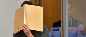 Der Angeklagte Silvio S. vor dem Potsdamer Landgericht 