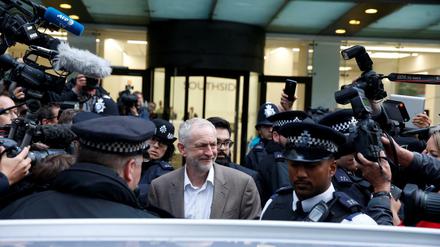 Im Zentrum des Interesses bei Labour: Parteichef Jeremy Corbyn. 
