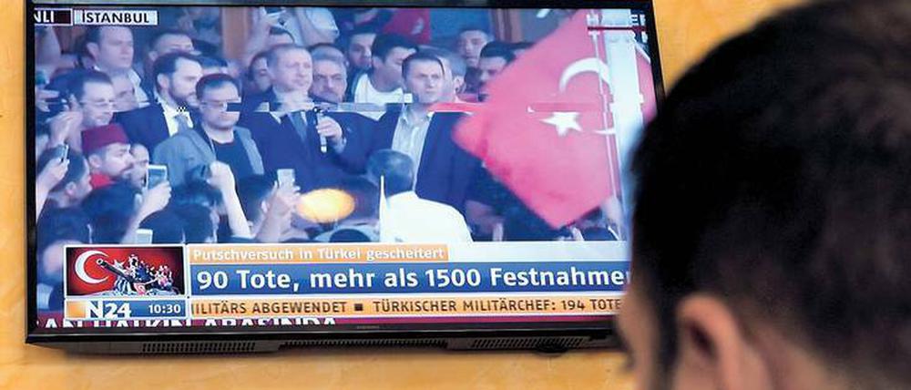 Nachrichten zur Türkei wieder ab neun Uhr morgens, hieß es am Freitag bei Phoenix. n-tv und N24 waren da schneller.