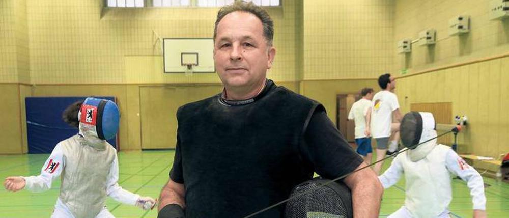 Marek Bajan ist der Haupttrainer beim Fechtclub Berlin-Südwest.