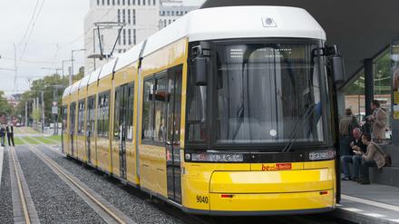 Erst seit Dezember 2014 halten Straßenbahnen am Hauptbahnhof.