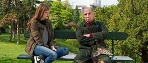 Noémi Schmidt und Claude Brasseur.