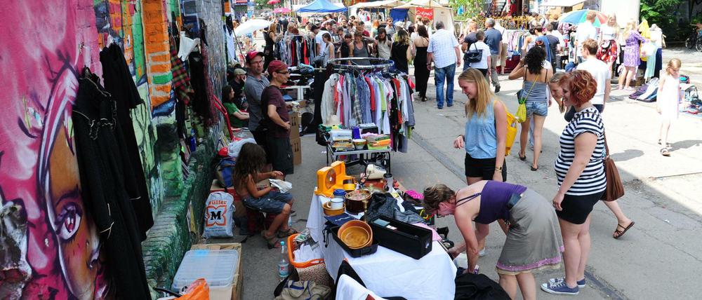 Der Flohmarkt ist ein klassischer Platz zum Handeln. Seit 2001 darf man es aber auch überall im Einzelhandel.