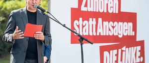 Linken-Landeschef Klaus Lederer bei einer Plakat-Vorstellung.