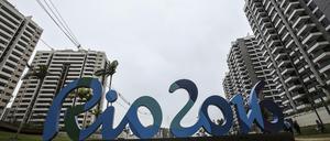 Einige Nationen haben selbst Handwerker bezahlt, um Mängel im Olympiadorf zu beheben.