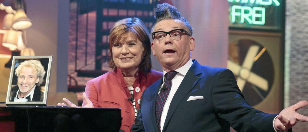 Aus Altersgründen aus dem Programm genommen? Christine Westermann, die "Zimmer frei" zusammen mit Götz Alsmann 20 Jahre moderiert hat, ist mit der Entscheidung des WDR nicht einverstanden gewesen.