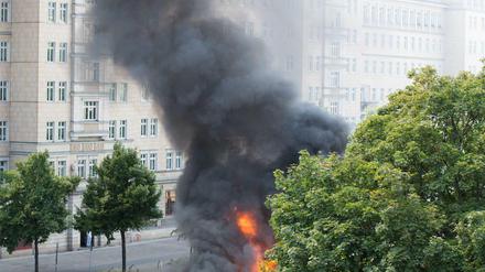 Der Lkw stand am frühen Nachmittag in Flammen.