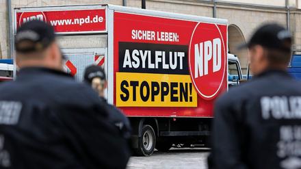 Die NPD tritt in Wahlkämpfen noch massiv auf, wie hier in Mecklenburg-Vorpommern.
