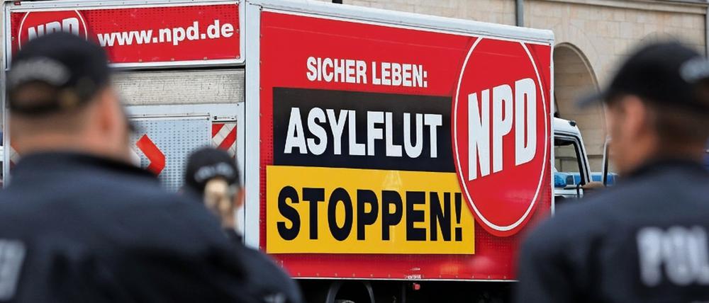 Die NPD tritt in Wahlkämpfen noch massiv auf, wie hier in Mecklenburg-Vorpommern.