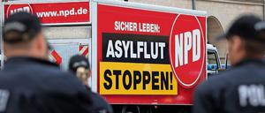 Die NPD tritt in Wahlkämpfen noch massiv auf, wie hier in Mecklenburg-Vorpommern.