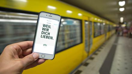 Na hoffentlich. Die BVG hat die 25. U-Bahnstation mit W-Lan ausgerüstet.
