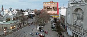 Rund um den Nollendorfplatz sind Stellplätze für Autos knapp. Das will Schöneberg mit Parkgebühren ändern. 