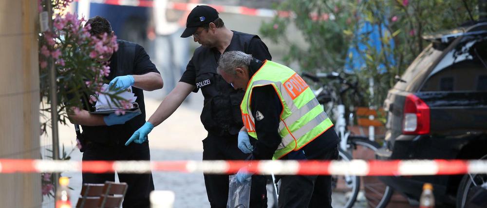 Polizisten in Ansbach. 
