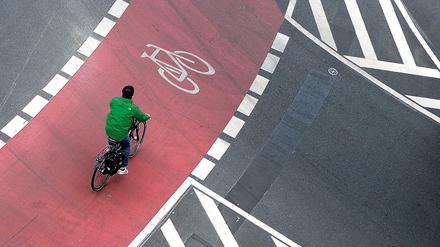 Roter Teppich? So komfortabel fährt es sich in Berlin längst nicht überall mit dem Fahrrad.