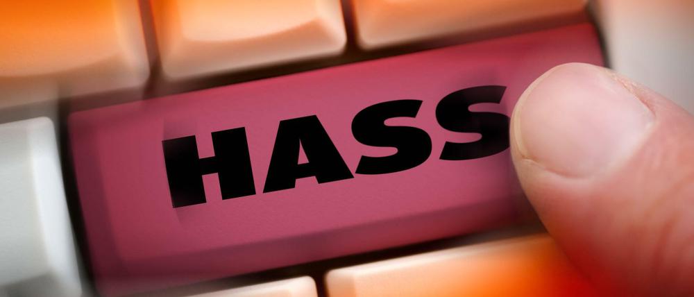 Hasskommentatoren verzichten im Netz häufig auf ihre Anonymität-