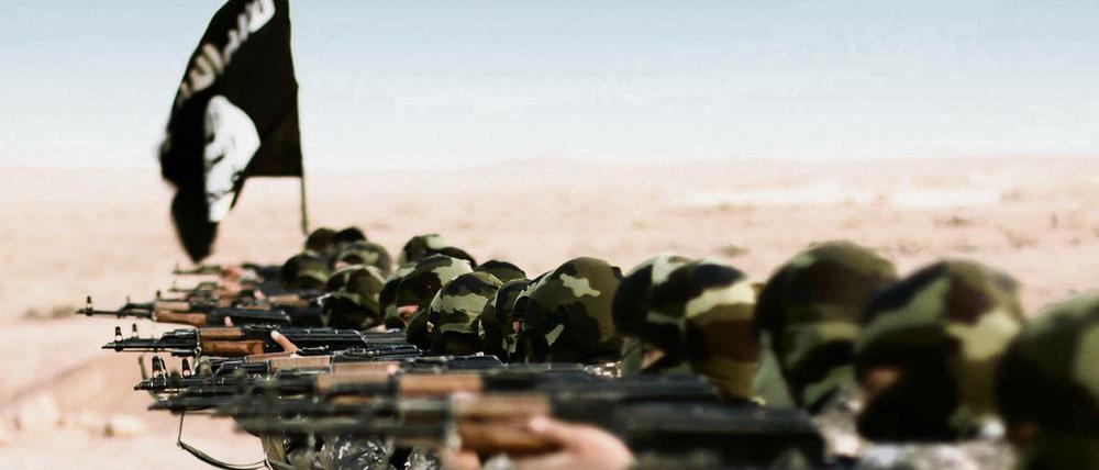 Die IS-Dokumente wurden beim Kampf um die nordwestsyrische Stadt Manbij entdeckt.