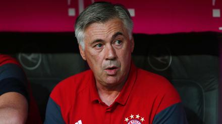 Der neue Bayern-Trainer Carlo Ancelotti twitterte seine Bestürzung.